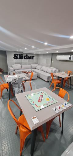 عکس رستوران قلب سفید