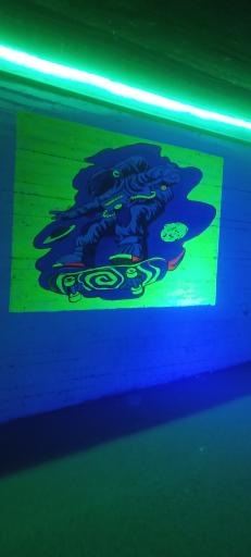 عکس راه‌روی گرافیتی (درب پیست پارک)