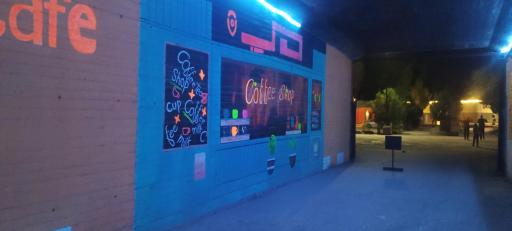 عکس راه‌روی گرافیتی (درب پیست پارک)