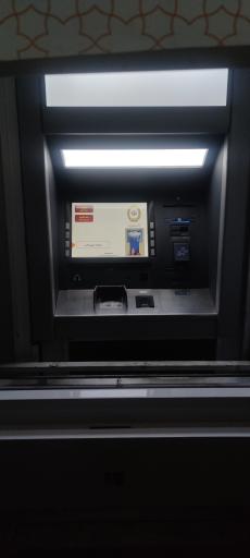 عکس عابر بانک ملی