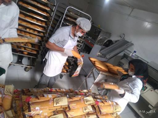 عکس مجتمع تولیدی عطر نان حجیم