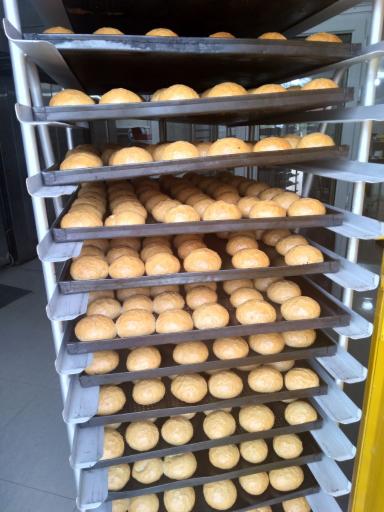 عکس مجتمع تولیدی عطر نان حجیم