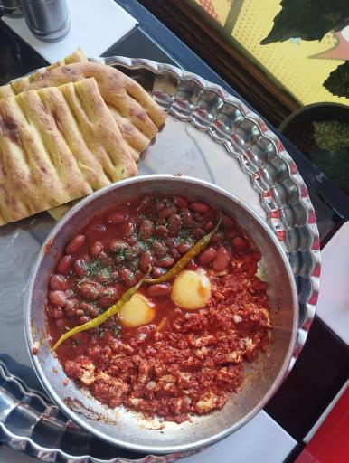 عکس کارخونه املت سازی