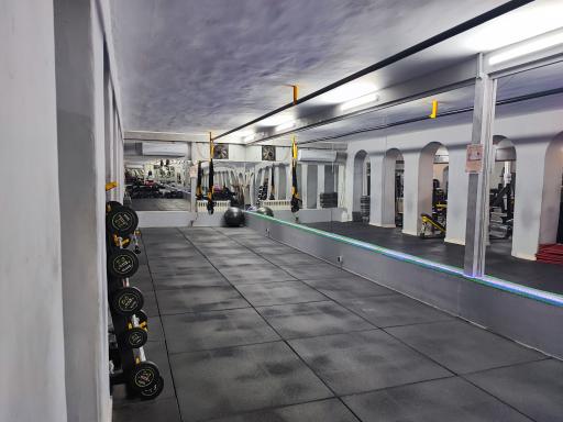 عکس باشگاه بدنسازی دنیای قدرت