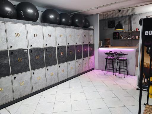 عکس باشگاه بدنسازی دنیای قدرت