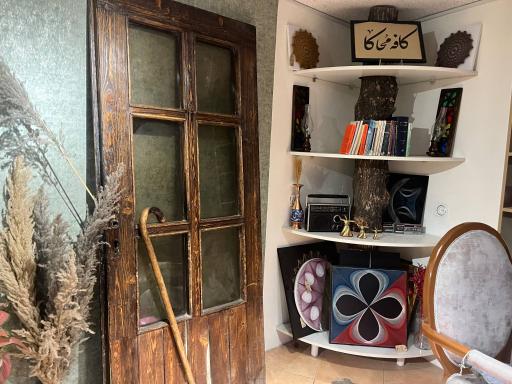 عکس کافه کتاب محاکا