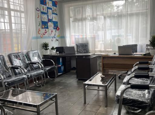 عکس دبستان پسرانه بهار اندیشه