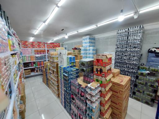 عکس فروشگاه موادغذایی خارجی امیر