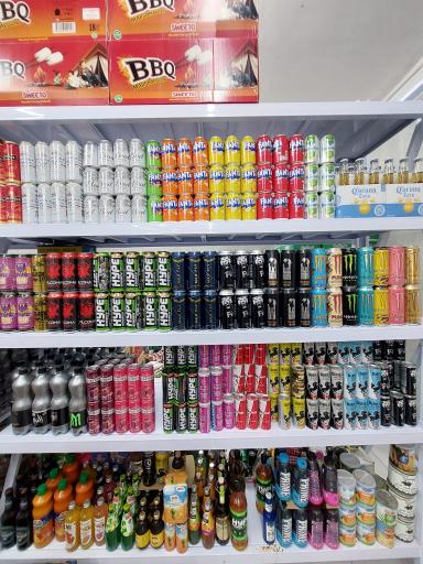 عکس فروشگاه موادغذایی خارجی امیر