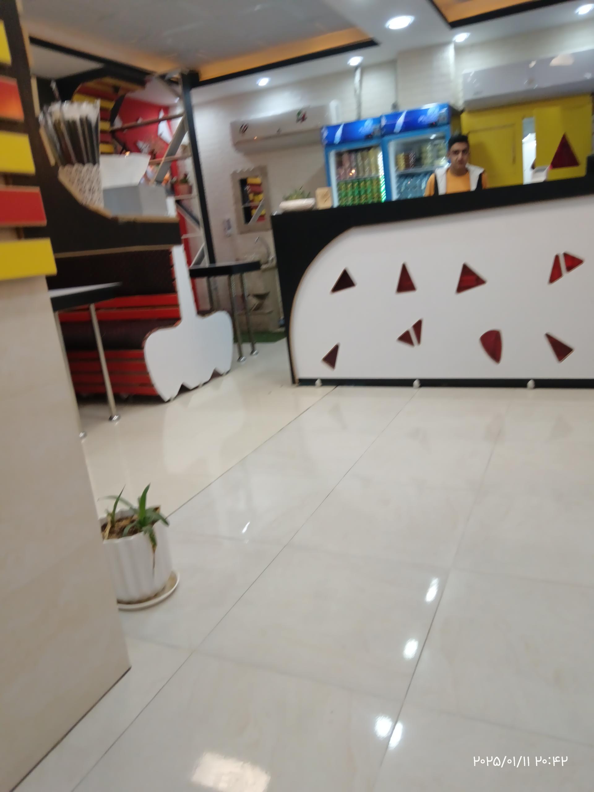 عکس فست فود مثلث