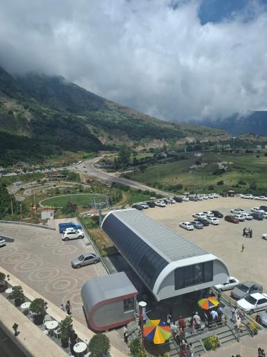 هتل حیران