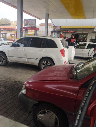 عکس پمپ بنزین عباسی سوخت