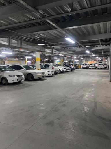 عکس پارکینگ عمومی دریای نور