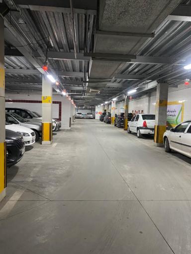 عکس پارکینگ عمومی دریای نور