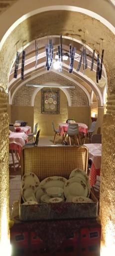 عکس عمارت تاریخی قطب