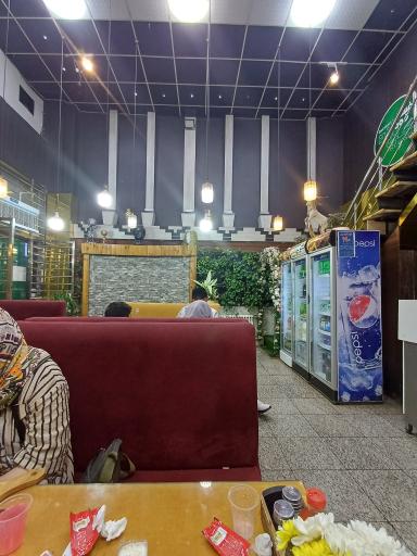 عکس فست فود و کبابی گرین لند