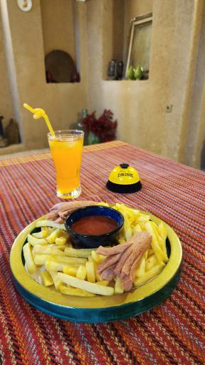 عکس عمارت تاریخی قطب