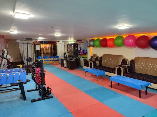 عکس باشگاه ورزشی ایرانا