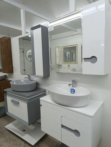 عکس تولیدی جعفری آریاکابین