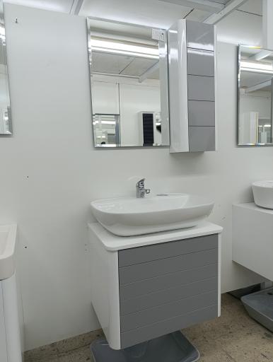 عکس تولیدی جعفری آریاکابین