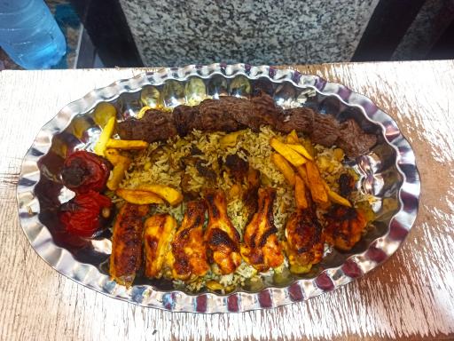 عکس رستوران عمو عیسی