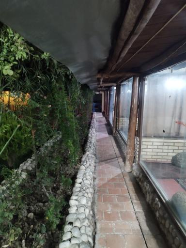 عکس سفره خانه سنتی فردین