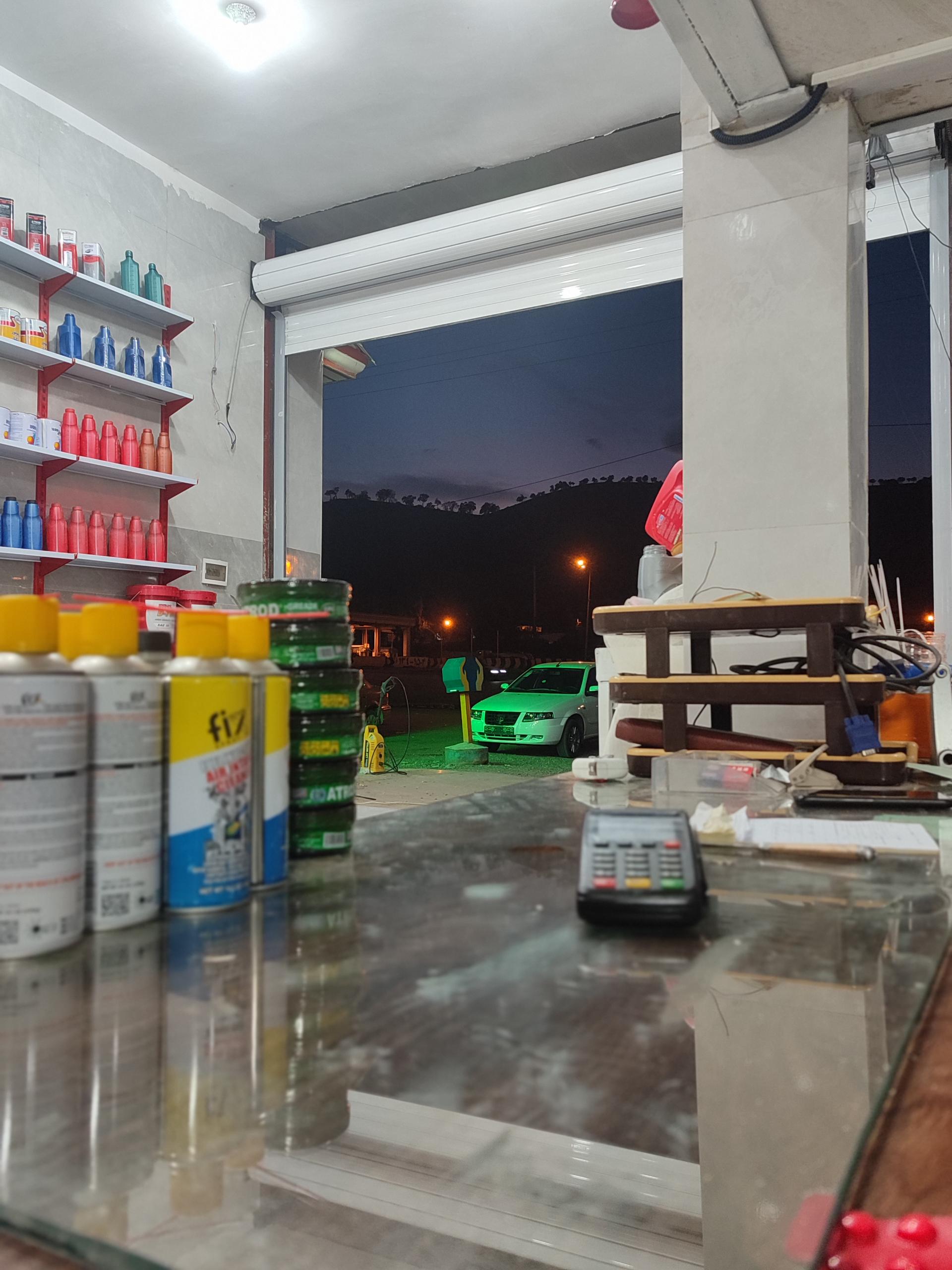 عکس تعویض روغن توتال 