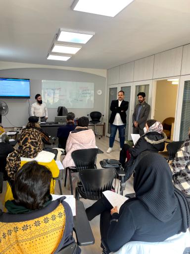 عکس گروه آموزشی حامی متخصصان آینده