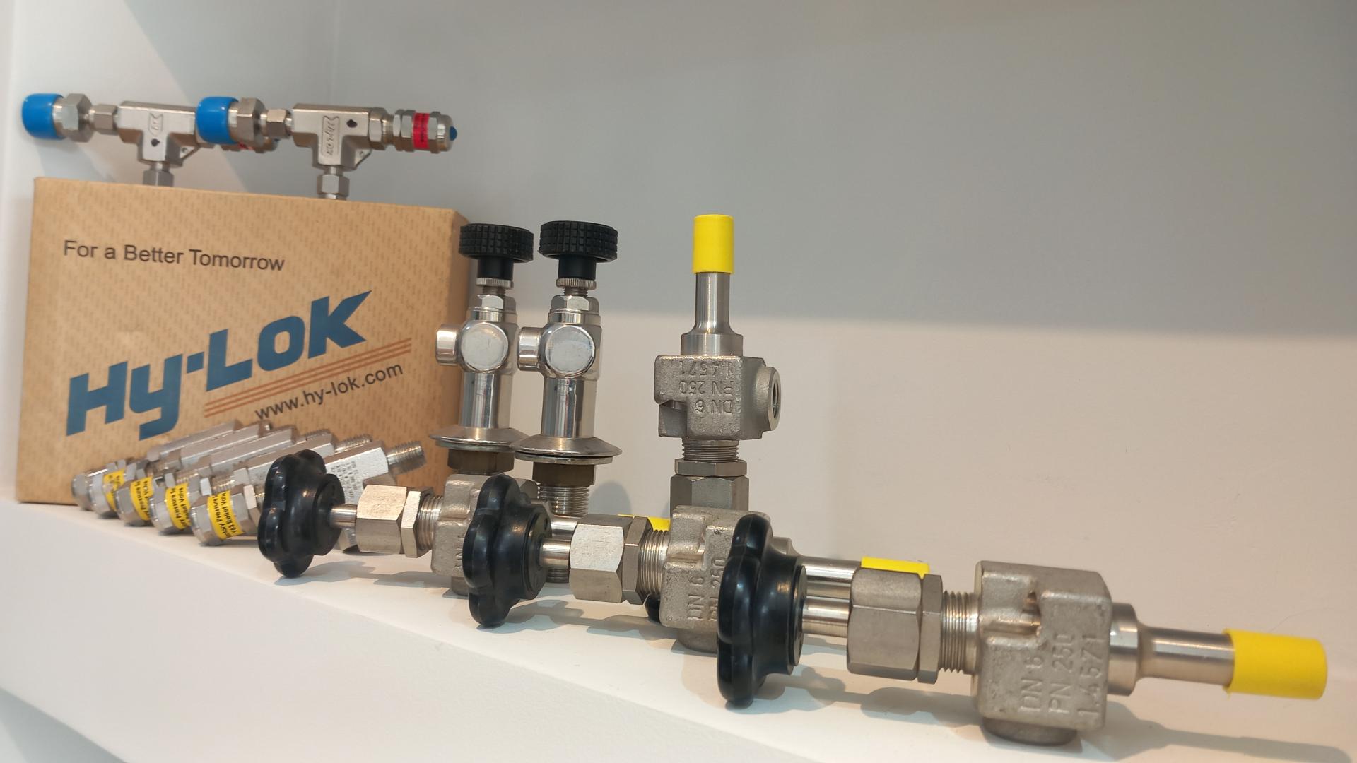 عکس فروشگاه ابزار دقیق و فشار قوی سندویک