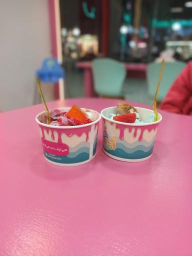 عکس یامی لند