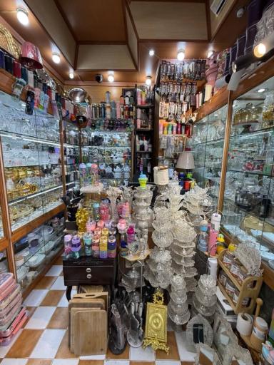 عکس فروشگاه بلور و کریستال لوکس نیکنام 
