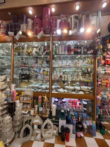 عکس فروشگاه بلور و کریستال لوکس نیکنام 