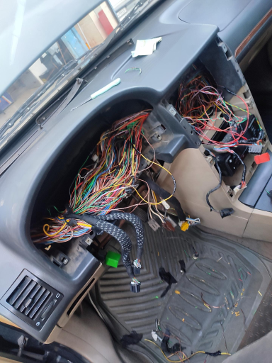 عکس باتری سازی حسن