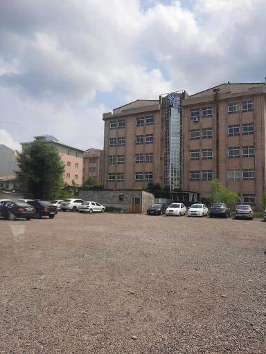 پارکینگ دانشگاه آزاد رشت