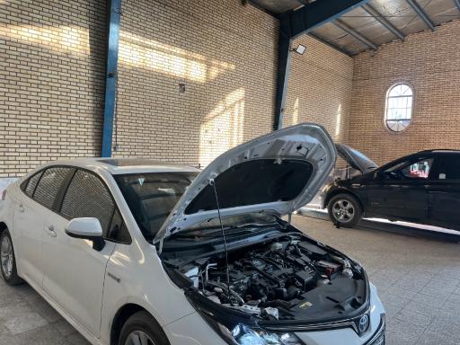 عکس تعمیرگاه و مکانیکی خودرو پرگاس