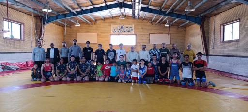 عکس سالن کشتی قهرمان سید محبت حسینی 