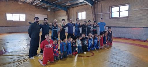 عکس سالن کشتی قهرمان سید محبت حسینی 