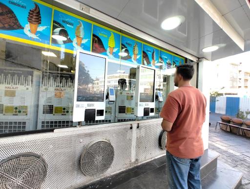 عکس بستنی قیفی سافت تایم