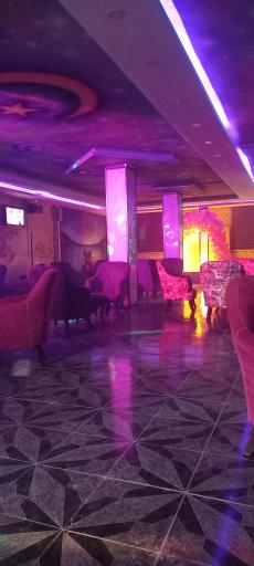 عکس قهوه خانه سنتی ماه و ستاره