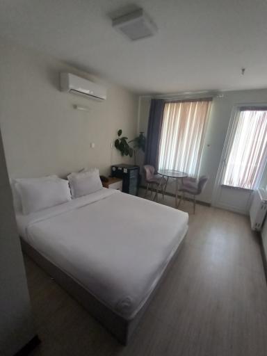 عکس هتل پیشان