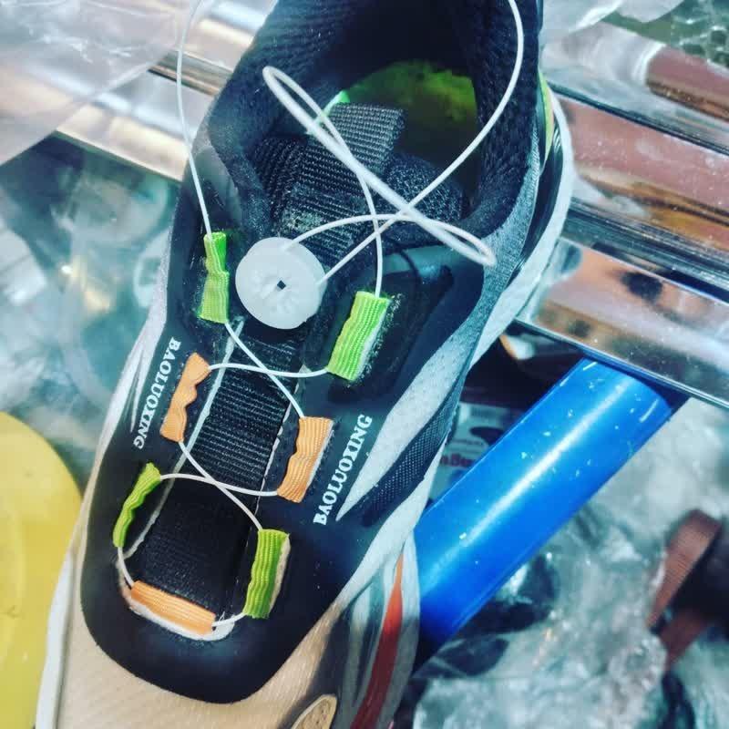 عکس تعمیرات کیف و کفش بازارچه