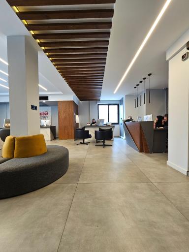 عکس آژانس هواپیمایی عالم گشت