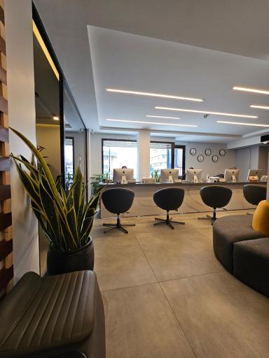 عکس آژانس هواپیمایی عالم گشت