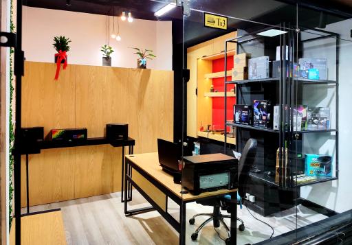 عکس فروشگاه ماکرو کالا