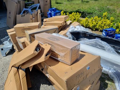 عکس قطعات بدنه فرید