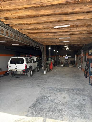 عکس تیم ورک گاراژ