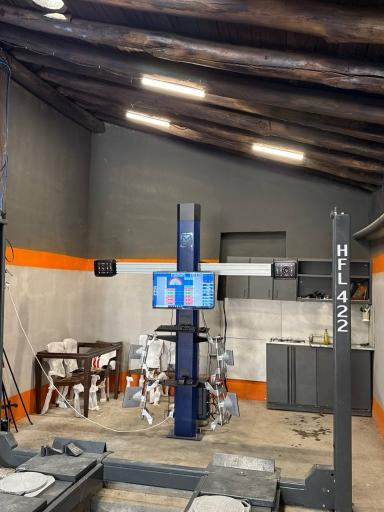 عکس تیم ورک گاراژ