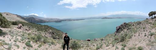 عکس سیاه چاله آبی سد سفیدرود منجیل