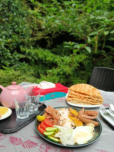 عکس نویان کافه