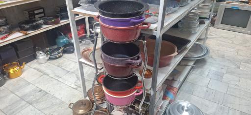 عکس بازسازی ظروف تفلون چدن روی